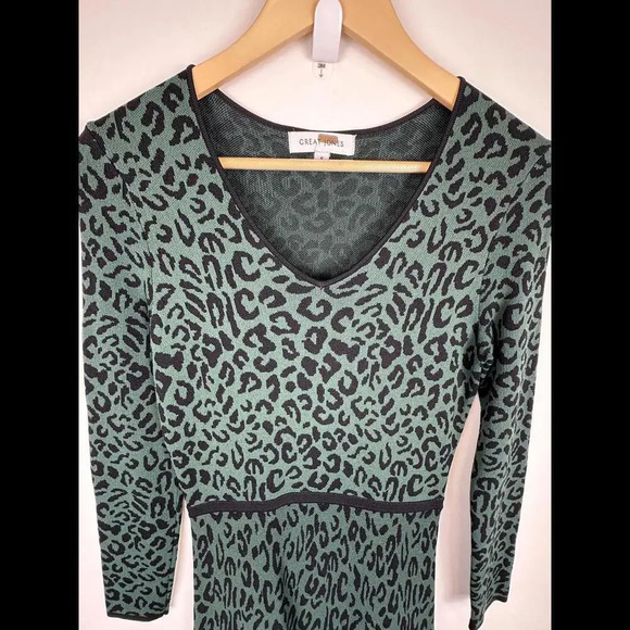 Great Jones Leopard Knit Long Sleeve Midi Dress SIZE S - Picture 6 of 7